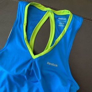 🔋Reebok Neon Workout Top🔋